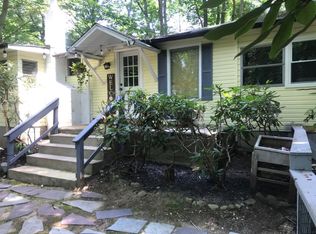 93 Glenna Little Trl, Huntington, NY 11743