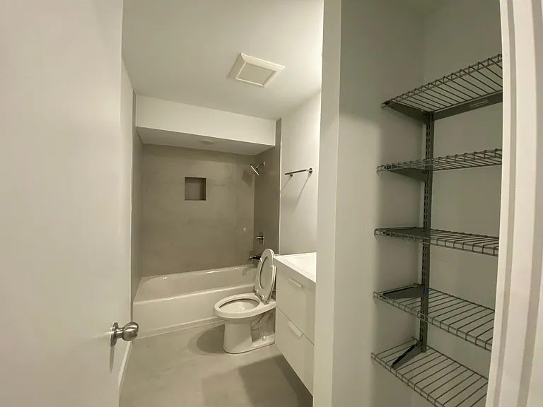 317 N 41st St #1 — Photo 11