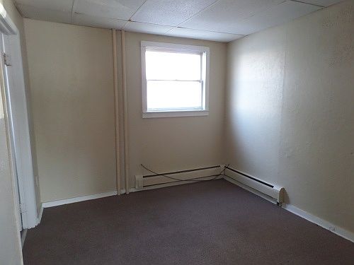 4th image of 1604 Niagara Ave APT 2