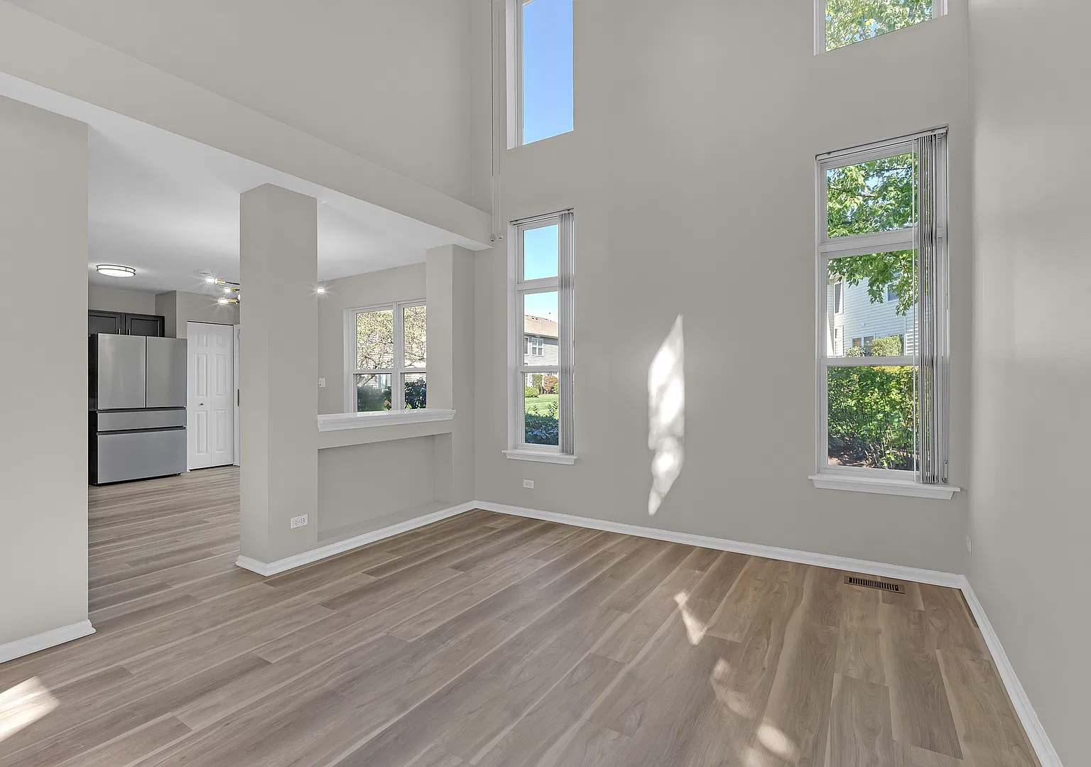 2 bed, 2.5 bath, 1500 sqft, $2,995 — Photo 2