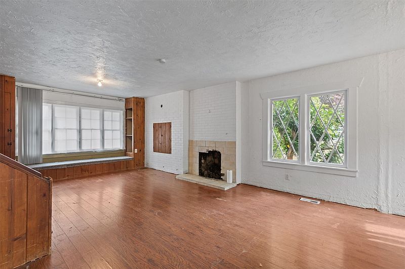 2nd image of 14629 24th Avenue SW