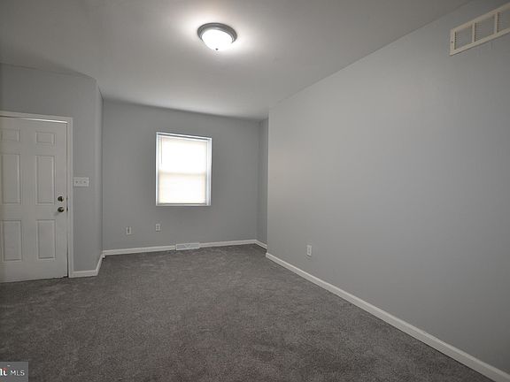5th image of 133 N Dupont St