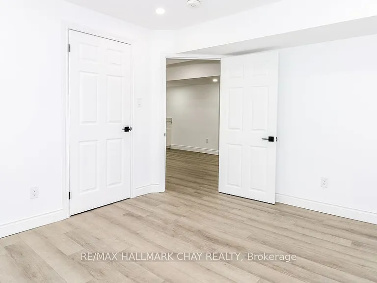 30 Stevenson St #B — Photo 17