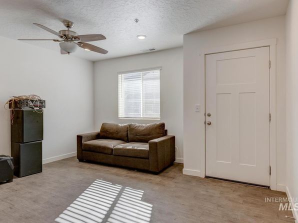 meridian-idaho-2054610567 picture