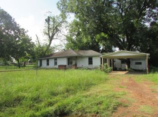 1204 Sedberry St, Marshall, TX 75670