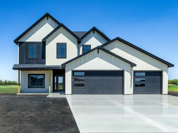 4947 41st Ave N, Fargo, ND 58102