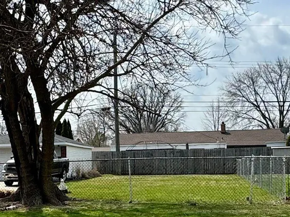 0 Port St, Saint Clair Shores, MI 48082