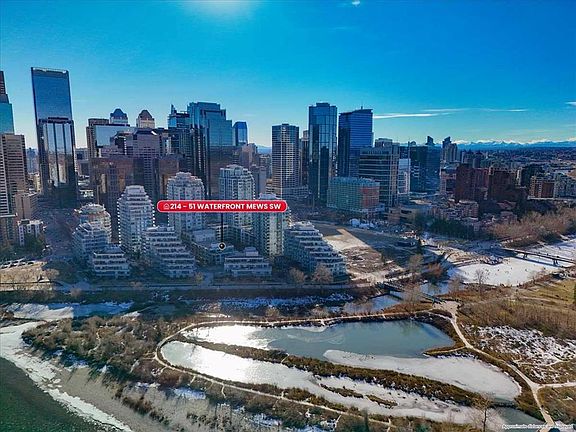 4th image of 51 W Waterfront Mews SW #214
