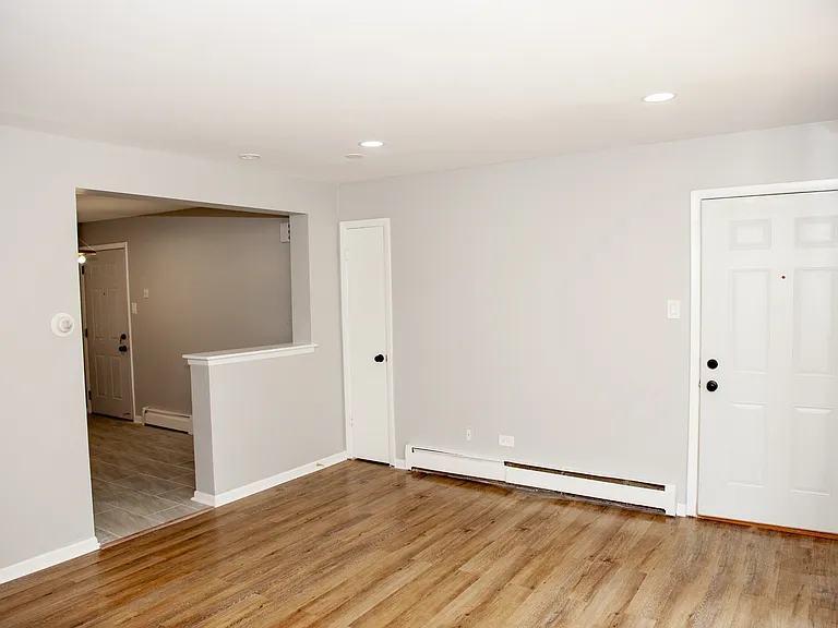 101 Oglesby Ave — Photo 89