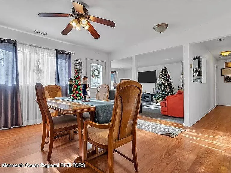 1725 3rd Ave — Photo 9