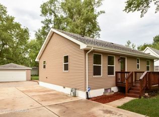 2427 Burbank St, Joliet, IL 60435