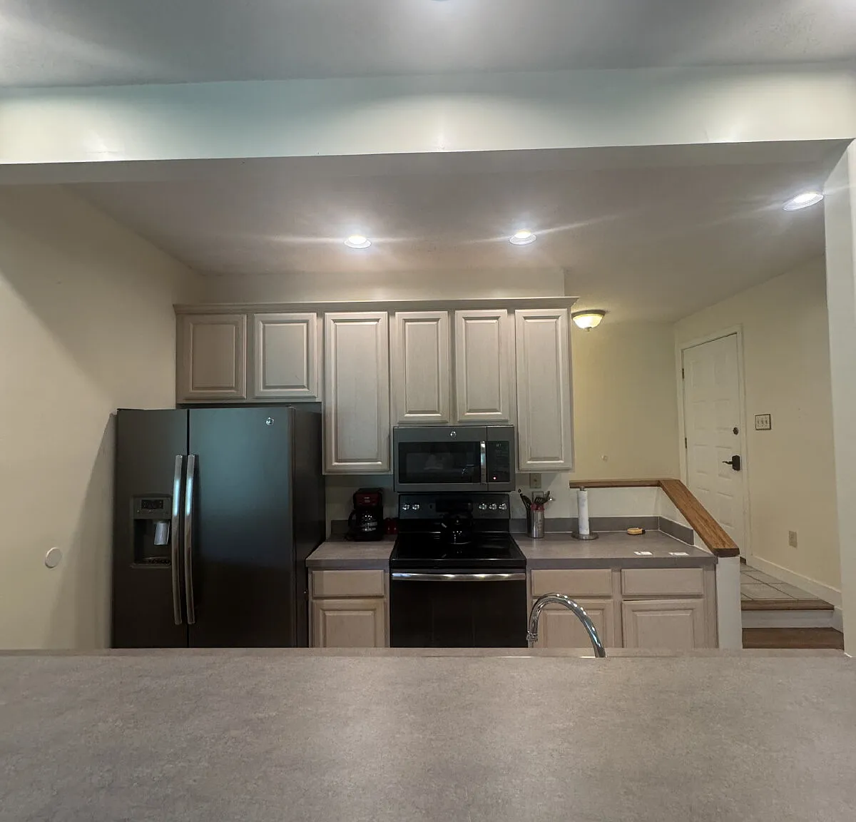 2 bed, 2.0 bath, 1066 sqft, $1,450 — Photo 2