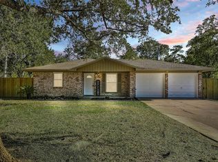 906 Broad Ripple Dr, Huffman, TX 77336