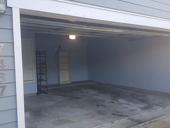 3rd image of 7437 Aspen Brook Dr