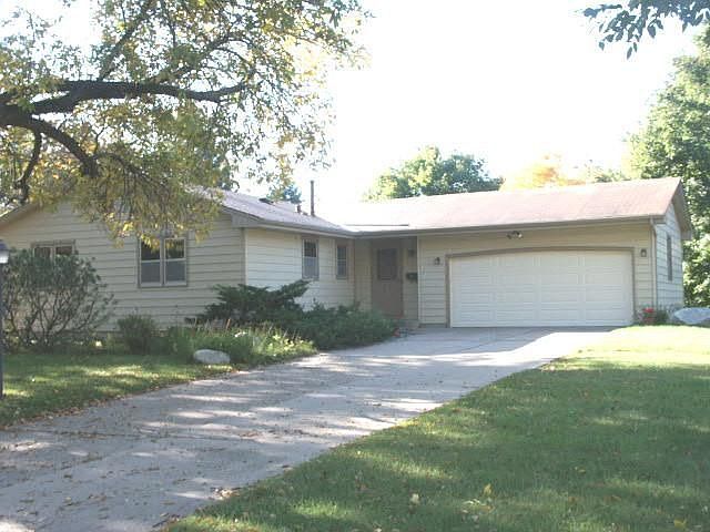 1st image of 10129 Goodrich Cir