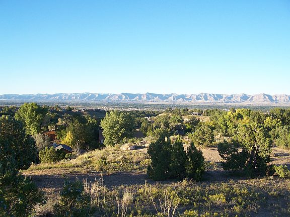 5th image of 349 Redlands Mesa Ct