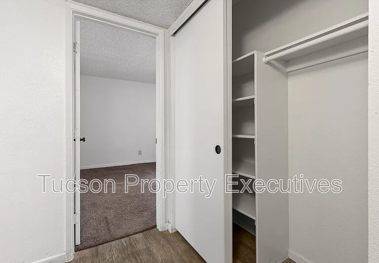 319 E Mohave Rd #206 — Photo 15