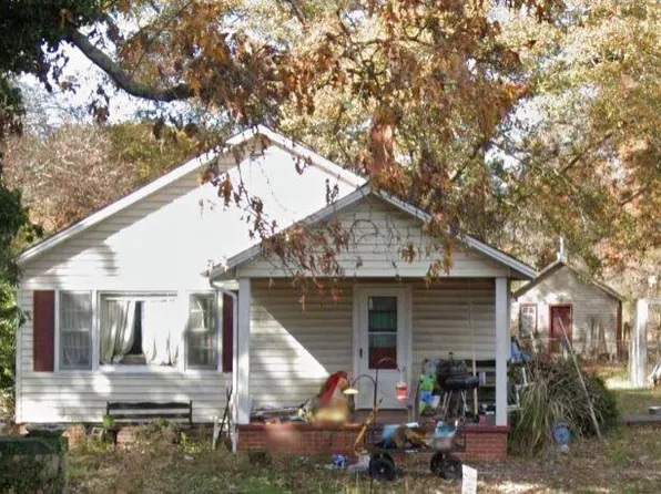 501 B H Parrish Rd, Benson, NC 27504
