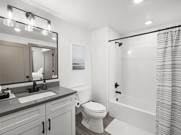 N Chapparell Dr — Photo 22