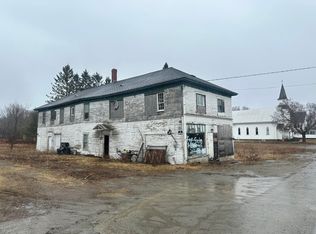129 Old County Rd N, Enfield, ME 04493