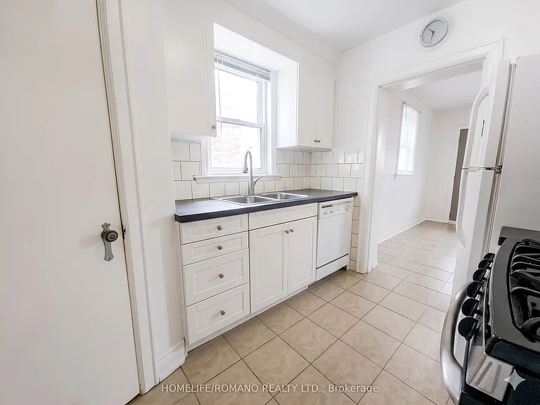 57 Trowell Ave — Photo 8