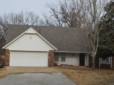 9615 E Clover Creek Dr, Claremore, OK, 74017