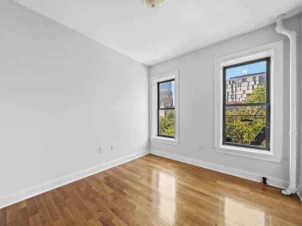 98 Thompson St, New York, NY