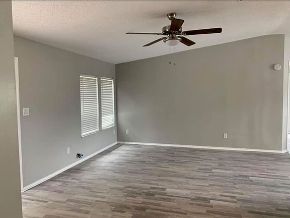 2nd image of 4940 Los Altos Cir