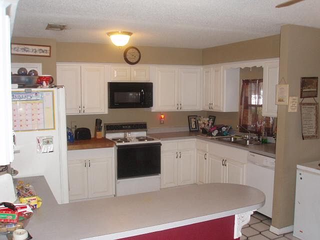 1st image of 43 Antigua Dr