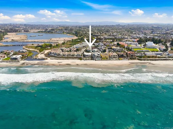 2438 Ocean St, Carlsbad, CA 92008