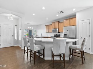 807 E Bradstock Way, San Tan Valley, AZ 85140