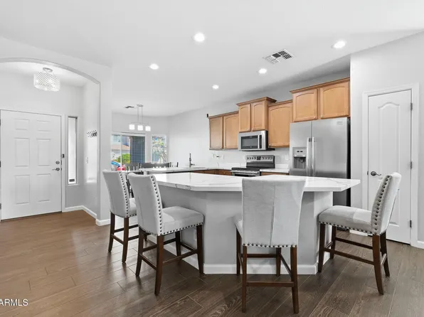 807 E Bradstock Way, San Tan Valley, AZ 85140