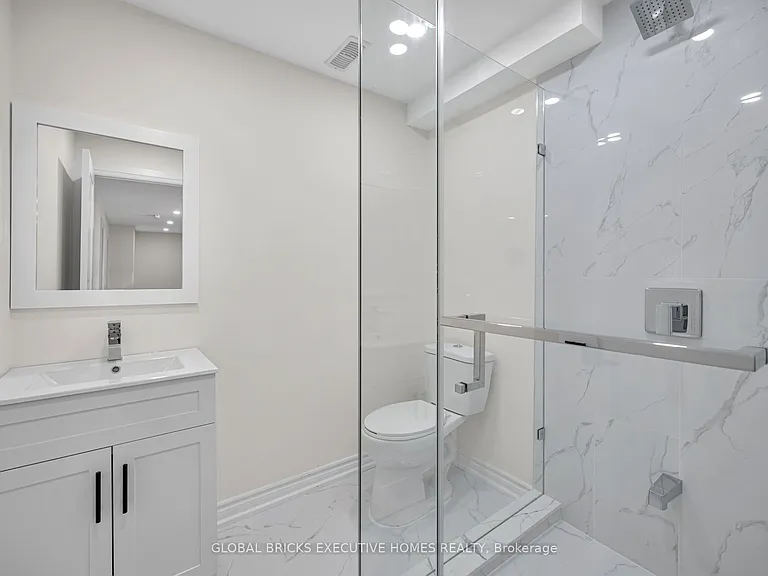 108 Lindsay St S #BASEMENT — Photo 5