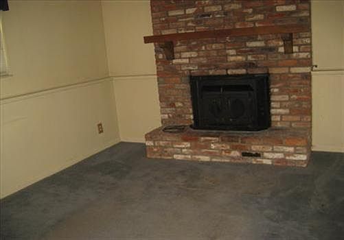 1st image of 5190 Dundas Dr