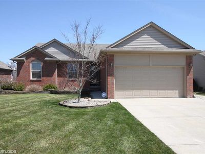 52118 Fox Pointe Dr, New Baltimore, MI, 48047