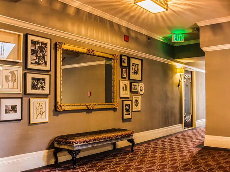 Hollywood Tower — Photo 8