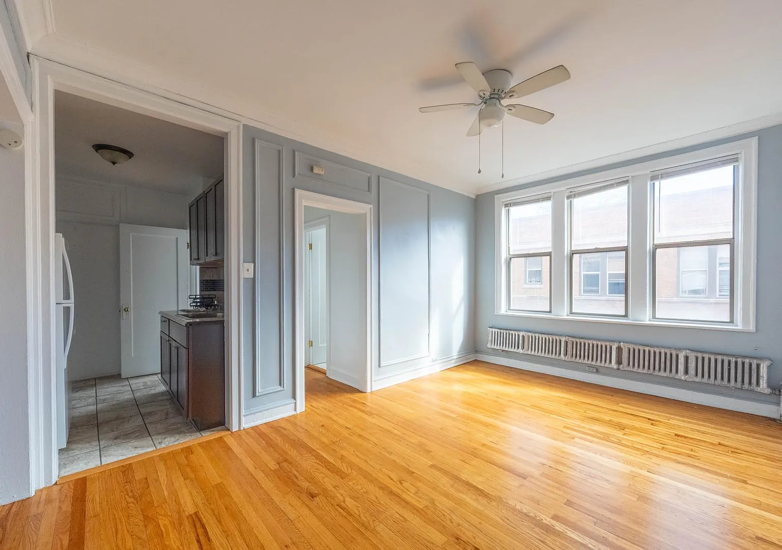 1371 West Estes Avenue #3D — Photo 1