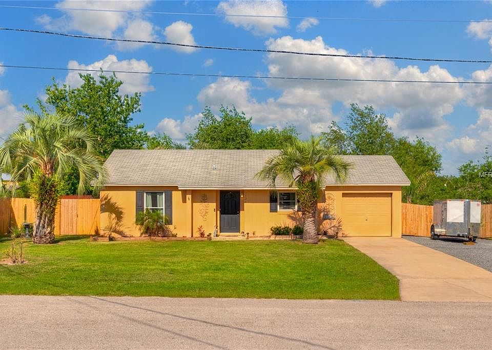 1st image of 1526 Gregory Dr
