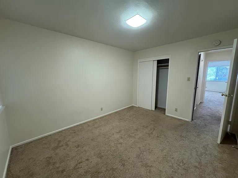 2826 Telegraph Ave — Photo 6