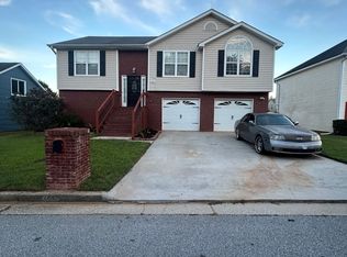 2745 Field Spring Dr, Lithonia, GA 30058