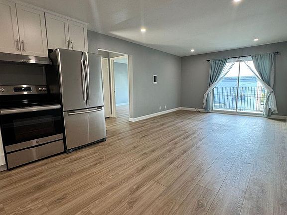 4th image of 538 3rd Ave APT 4