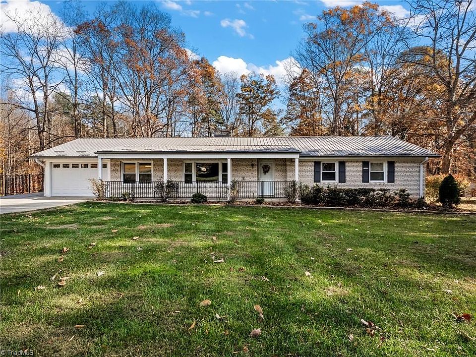 1st image of 674 Knollwood Dr