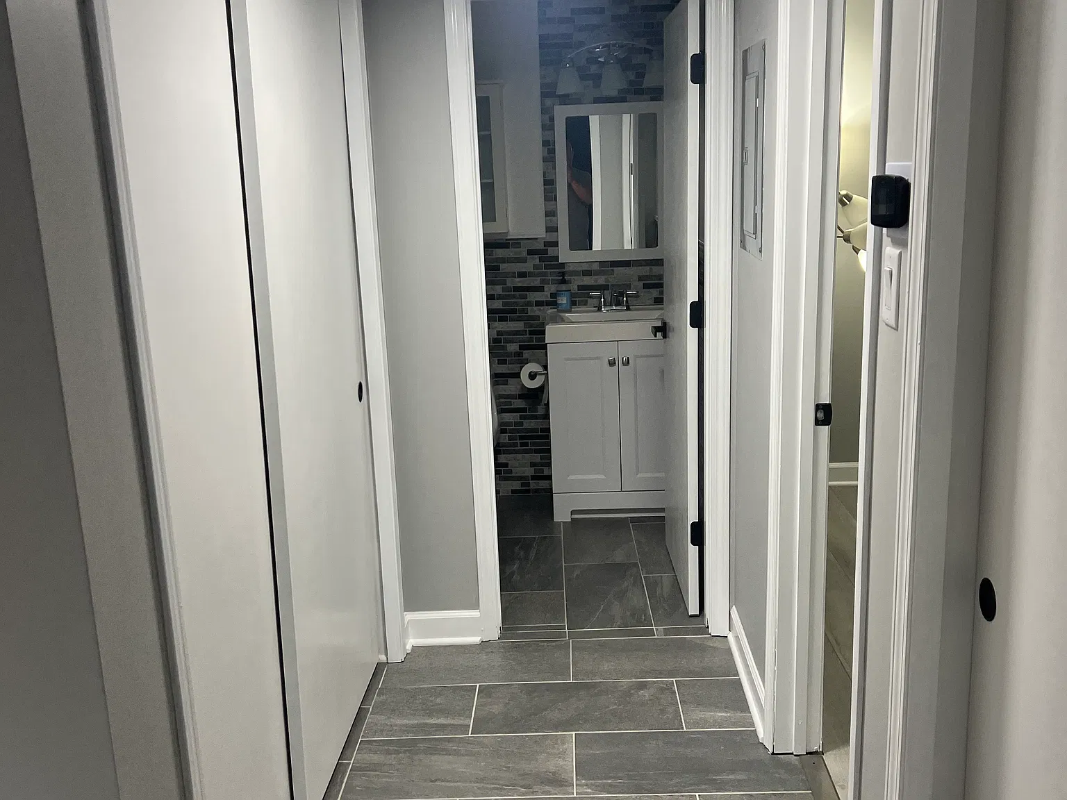 2 bed, 900 sqft, $1,700 — Photo 3