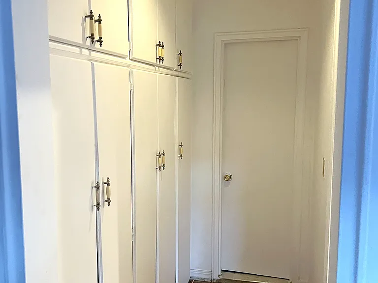 25-21 87th St #1F — Photo 8