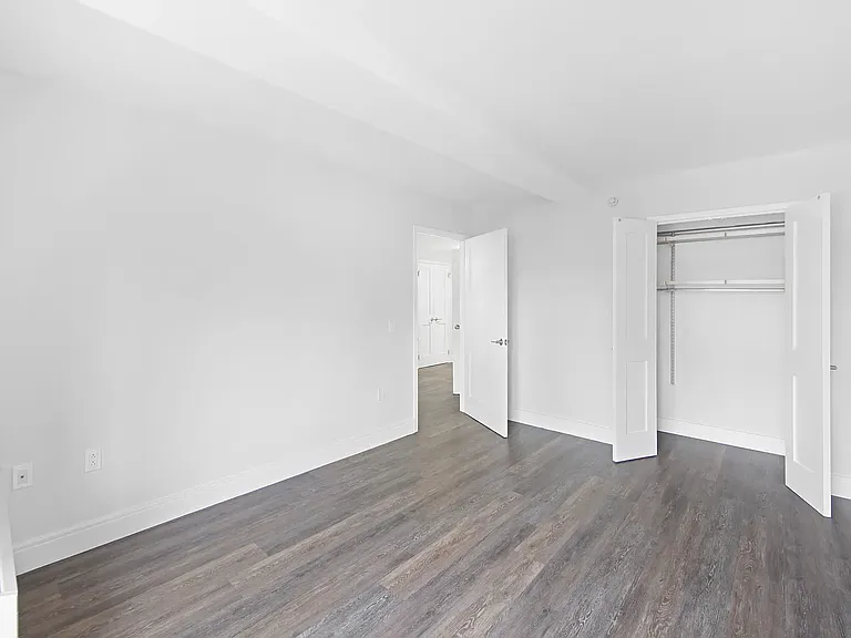 354 E 91st St #1009 — Photo 10