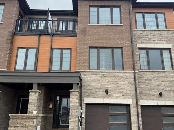 251 Gillespie Dr, Brantford, ON N3T 0J7