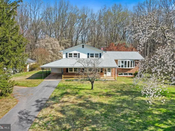 6 Winifred Ct, Burtonsville, MD 20866