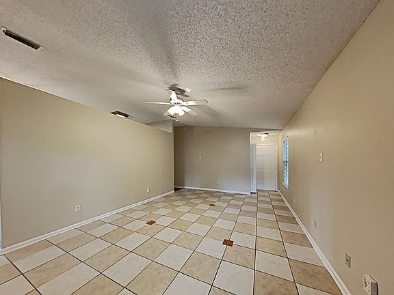 4th image of 1212 Cove Landing Dr