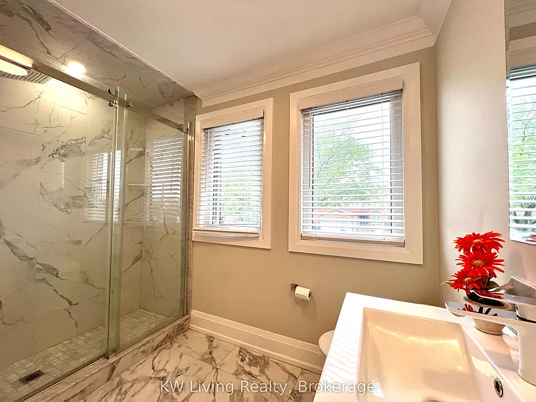 128 Palomino Dr — Photo 37