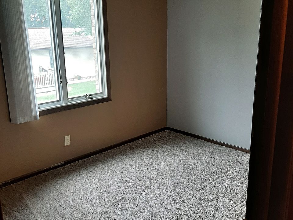 Not actual photo of apartment due to remodeling